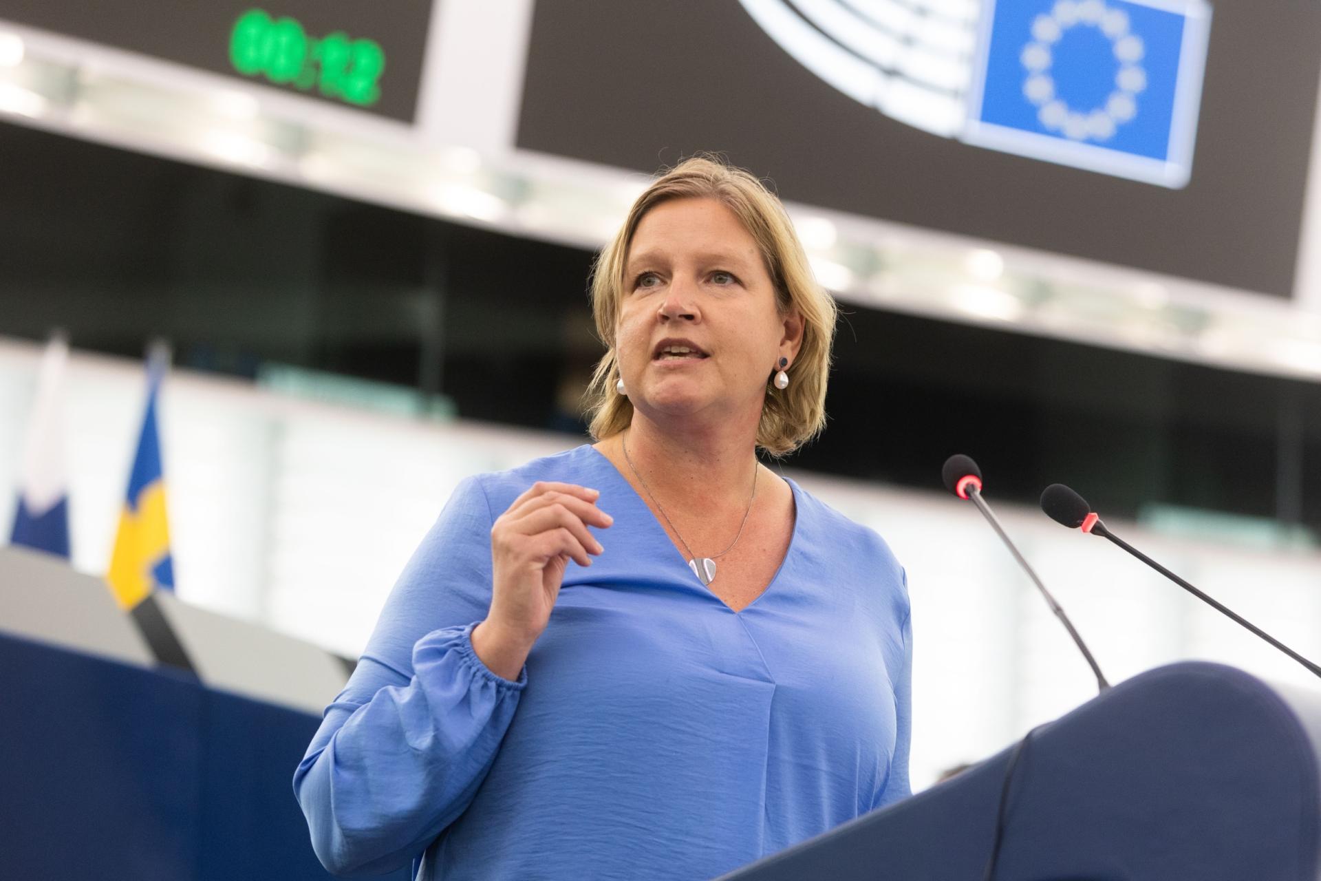 BT: Karin Karlsbro ”EU får inte ersätta Ryssland med Kina”